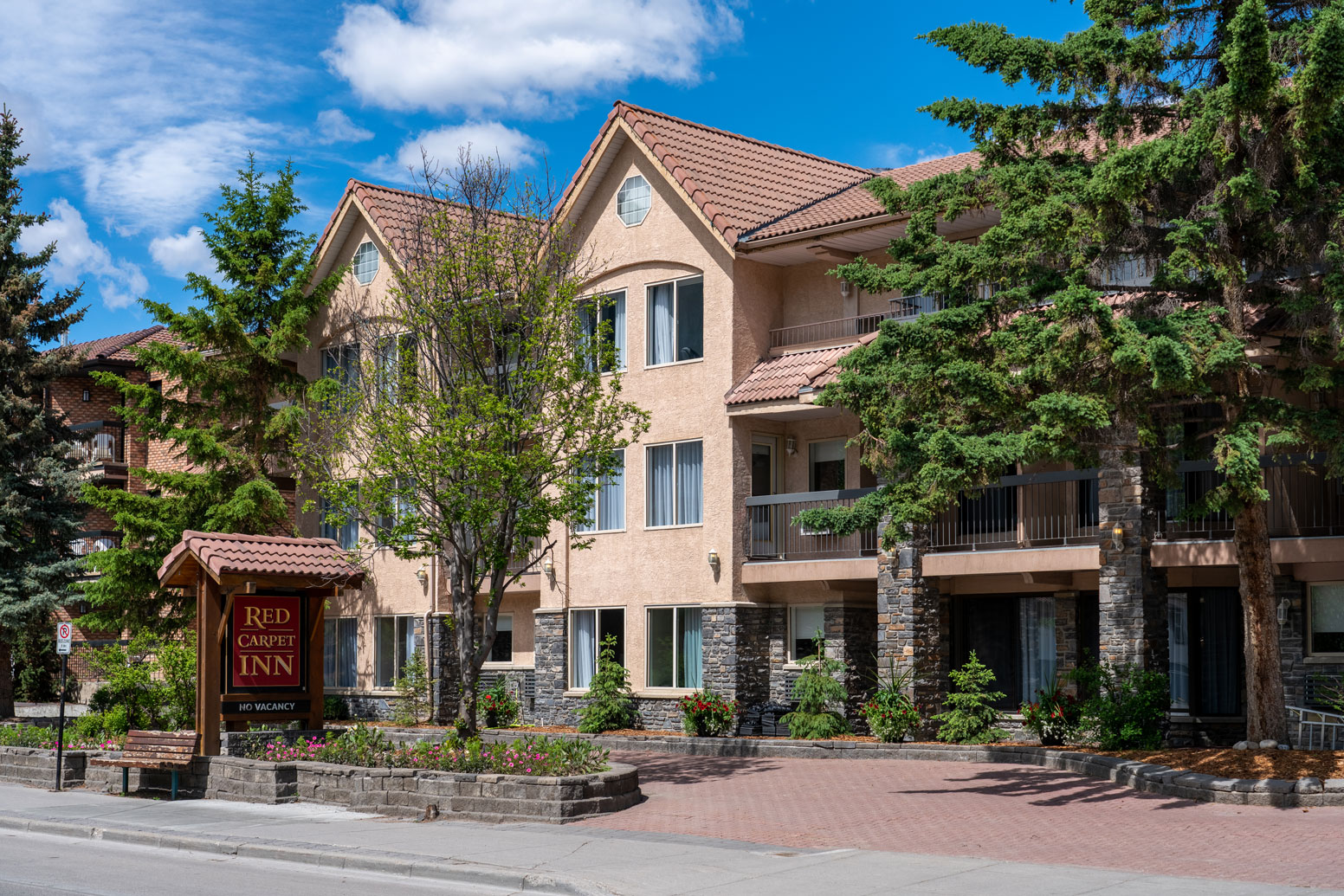 Red Carpet Inn